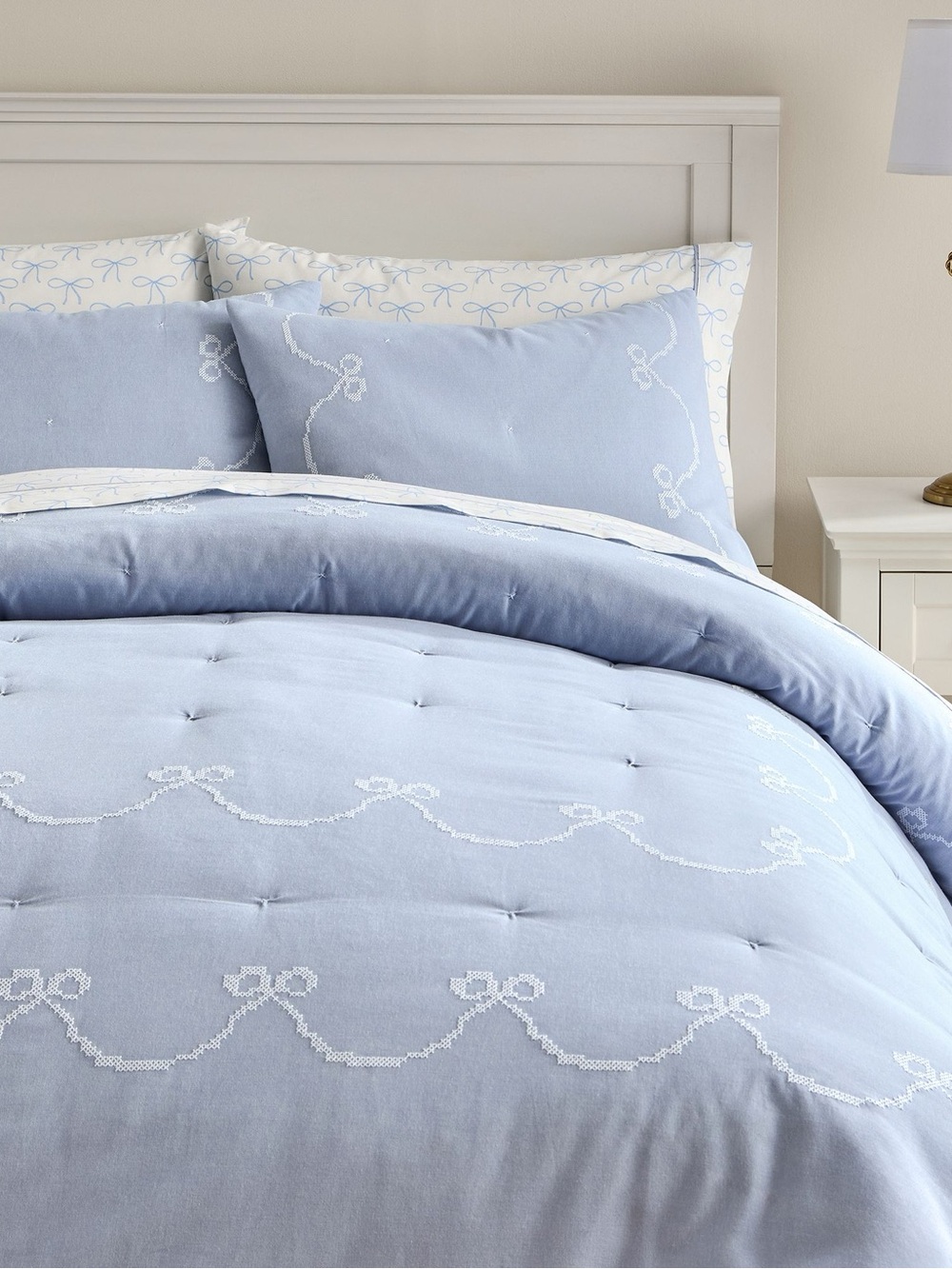 Pottery Barn NWT Georgia Bow Garland Quilt Comforter Queen